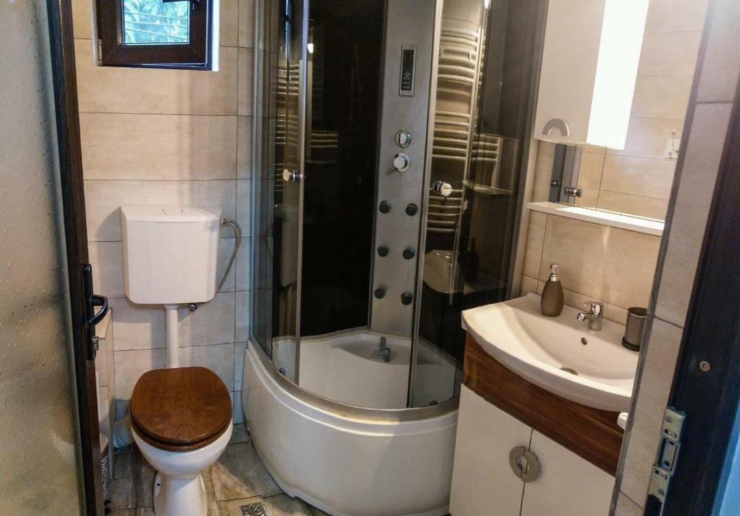 Stefy & Marie Apartment Constanta Ngoại thất bức ảnh